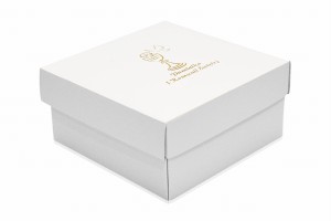 Pudełko KOMUNIA ŚWIĘTA białe  z przykrywką 